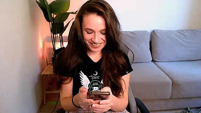 Snapshot of M_Sensual chatting on 09-10-25, 06:02 M Sensual online show from 09-10-25, 06:02