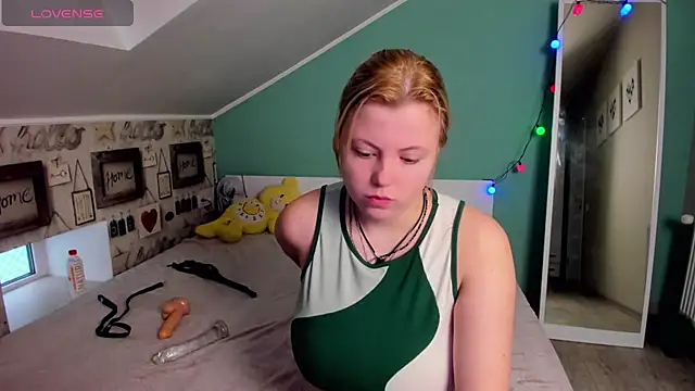 Snapshot of LillyDepp chatting on 12-29-24, 09:28 LillyDepp online show from 12-29-24, 09:28