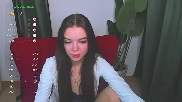 LizaTheButter online show from 03-21-25, 05:43