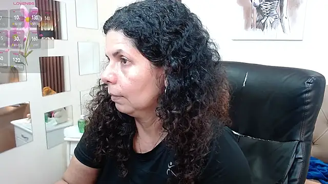 Snapshot of sila_bolum chatting on 05-05-26, 05:32 sila bolum online show from 05-05-26, 05:32