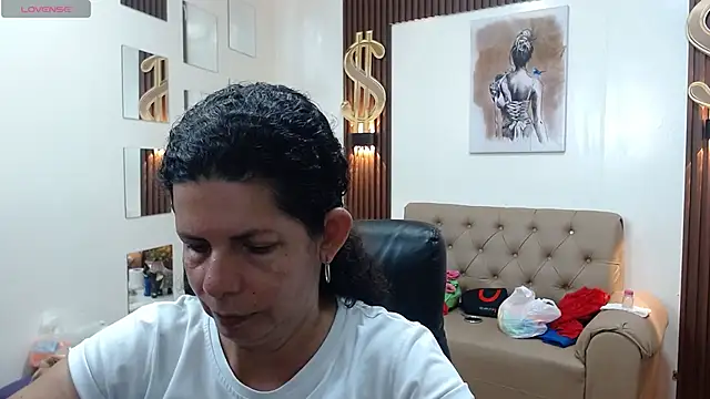 Snapshot of sila_bolum chatting on 05-18-26, 04:24 sila bolum online show from 05-18-26, 04:24