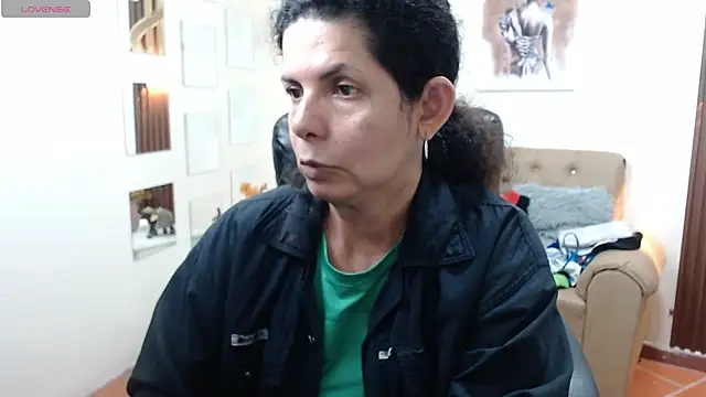 Snapshot of sila_bolum chatting on 05-26-26, 04:58 sila bolum online show from 05-26-26, 04:58