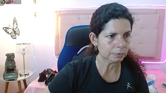 Snapshot of sila_bolum chatting on 07-10-26, 06:32 sila bolum online show from 07-10-26, 06:32