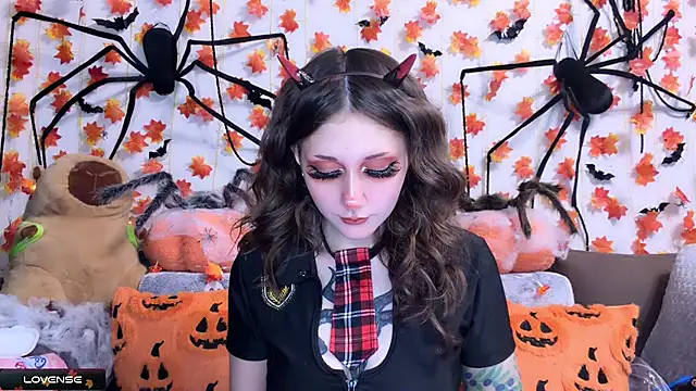  Devill Baby online show from 11-08-25, 05:23