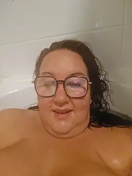 Snapshot of Bekahblows chatting on 10-12-25, 09:14 Bekahblows online show from 10-12-25, 09:14