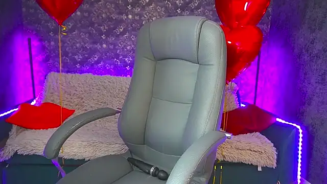 LanaRhoades s online show from 02-16-25, 06:43