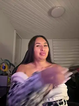 Snapshot of Anily_Lovely chatting on 07-19-26, 12:47 Anily Lovely online show from 07-19-26, 12:47