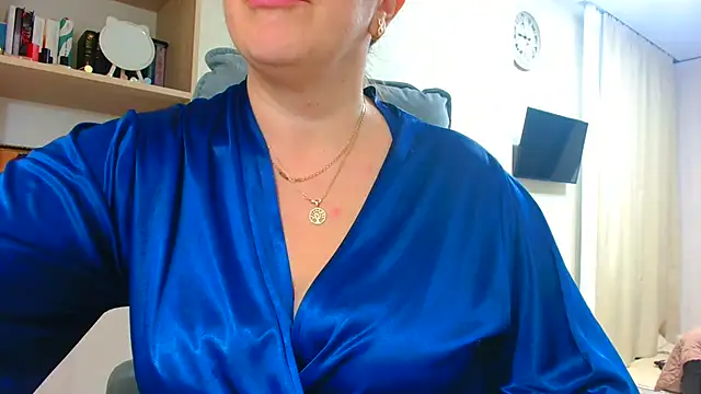 Brionia online show from 10-27-25, 06:56