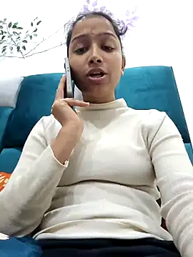 Snapshot of Aleena_Rai chatting on 12-21-24, 01:10 Aleena Rai online show from 12-21-24, 01:10