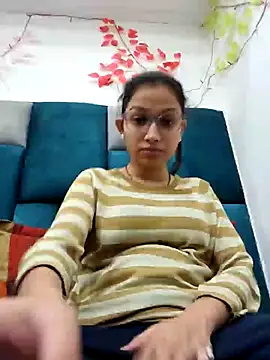 Snapshot of Aleena_Rai chatting on 02-20-25, 06:13 Aleena Rai online show from 02-20-25, 06:13