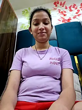 Snapshot of Aleena_Rai chatting on 03-18-25, 07:31 Aleena Rai online show from 03-18-25, 07:31