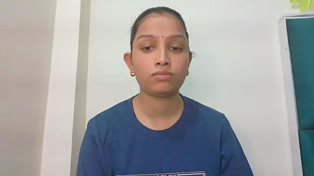 Snapshot of Aleena_Rai chatting on 09-26-25, 06:12 Aleena Rai online show from 09-26-25, 06:12