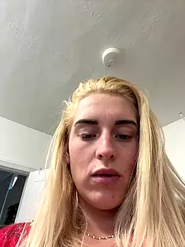 Snapshot of Barbie_26 chatting on 12-07-24, 10:45 Barbie 26 online show from 12-07-24, 10:45