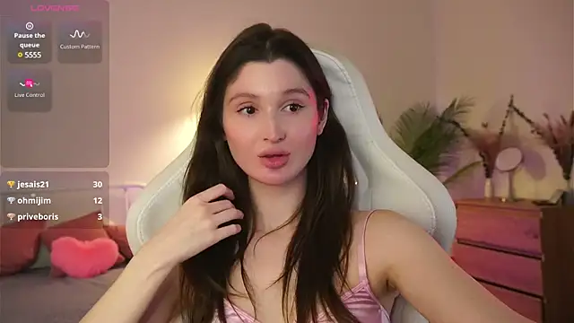 Snapshot of tender_babyy chatting on 03-12-25, 01:40 tender babyy online show from 03-12-25, 01:40