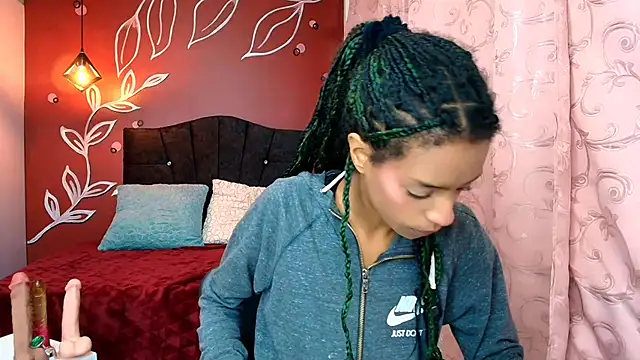 Zia Green online show from 01-13-25, 12:13