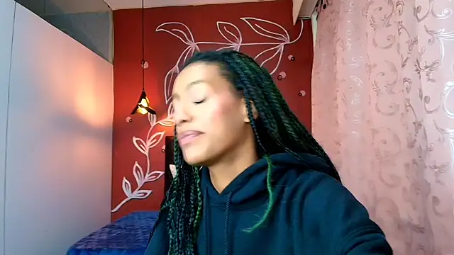 Zia Green online show from 01-15-25, 12:04