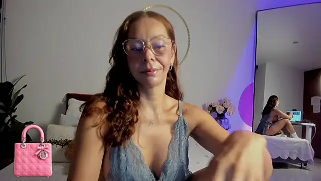 AvaCollinss online show from 03-08-26, 11:14