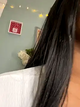 Snapshot of ebonycatlisaaaalime chatting on 10-05-25, 06:06 ebonycatlisaaaalime online show from 10-05-25, 06:06