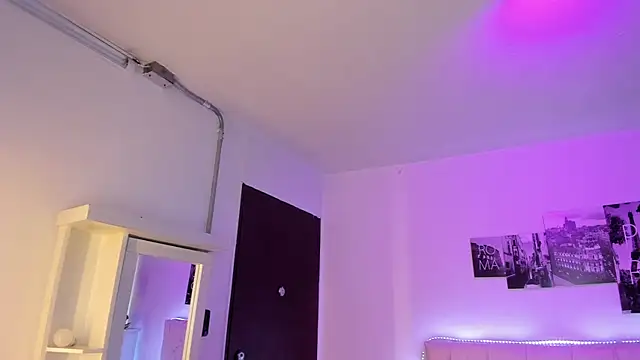 Amy Kiitty  online show from 04-03-26, 01:09