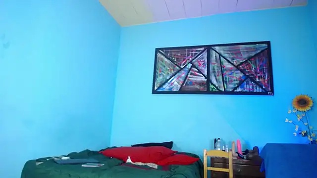 Iivana 19 online show from 10-28-25, 04:20