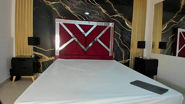 KarinaSimonz online show from 12-14-25, 07:40