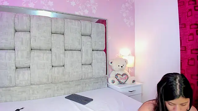 KarinaSimonz online show from 03-11-26, 02:39