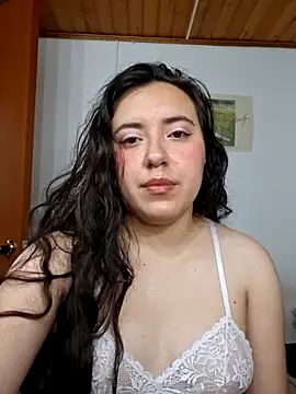 Emi chik online show from 03-15-26, 10:54