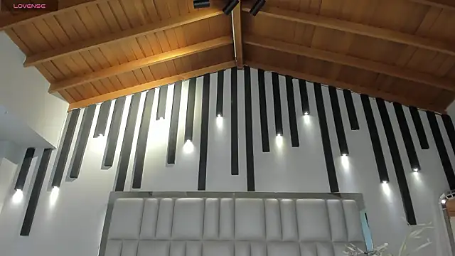 KatieNolan 1 online show from 01-14-26, 07:52