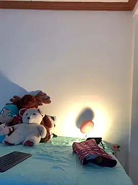 Snapshot of GabyButtler1 chatting on 10-11-25, 07:01 GabyButtler1 online show from 10-11-25, 07:01