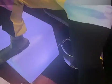 Snapshot of Pressure69mee chatting on 02-14-25, 01:08 Pressure69mee online show from 02-14-25, 01:08