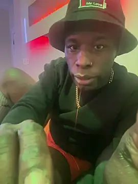 Snapshot of Pressure69mee chatting on 02-23-25, 01:46 Pressure69mee online show from 02-23-25, 01:46