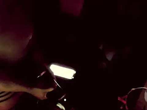 Snapshot of Pressure69mee chatting on 02-25-25, 07:09 Pressure69mee online show from 02-25-25, 07:09