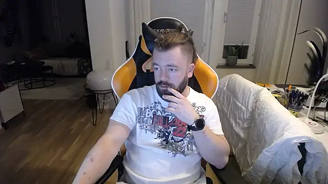 Sebuleczek online show from 02-26-25, 02:04