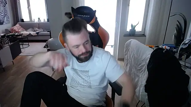 Sebuleczek online show from 03-01-25, 02:02