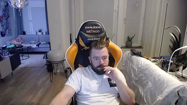 Sebuleczek online show from 03-01-25, 05:27