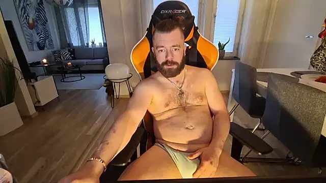 Sebuleczek online show from 03-22-25, 06:22