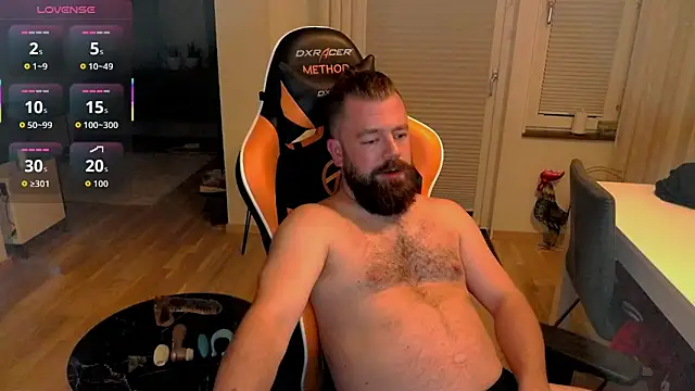 Sebuleczek online show from 09-26-25, 01:31