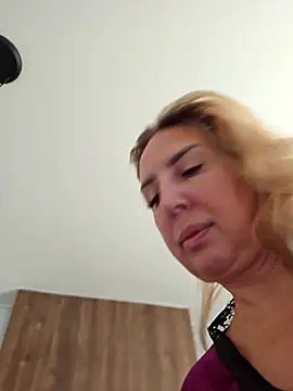 MariaRichi  online show from 11-28-25, 07:44