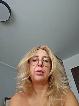 MariaRichi  online show from 01-10-26, 07:54