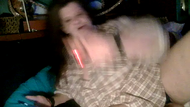 Snapshot of Fantasymaid80 chatting on 01-22-25, 06:20 Fantasymaid80 online show from 01-22-25, 06:20