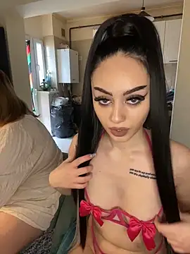 Snapshot of Gya_Rue chatting on 02-27-25, 10:37 Gya Rue online show from 02-27-25, 10:37