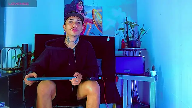 HannibalLester online show from 02-15-26, 05:37