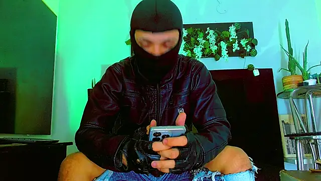 HannibalLester online show from 04-11-26, 07:45