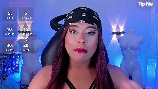 Emili Roux online show from 03-10-26, 04:56