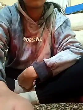 Snapshot of yasima-39 chatting on 01-22-25, 06:20 yasima-39 online show from 01-22-25, 06:20