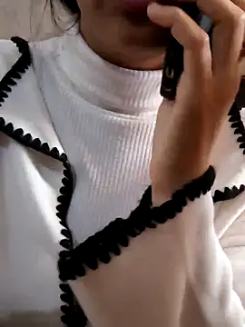 Snapshot of yasima-39 chatting on 02-12-25, 10:24 yasima-39 online show from 02-12-25, 10:24