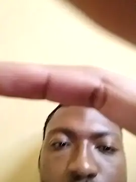 Snapshot of zipeqengeshe21 chatting on 03-09-25, 12:09 zipeqengeshe21 online show from 03-09-25, 12:09