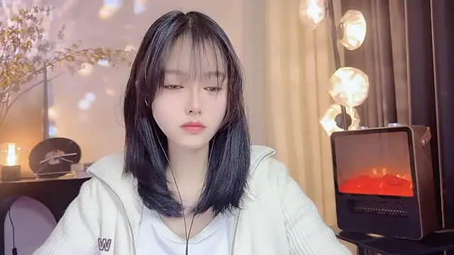 Snapshot of xiaodaibabyy chatting on 12-27-24, 06:35 xiaodaibabyy online show from 12-27-24, 06:35