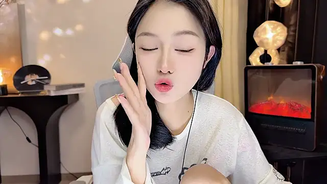 Snapshot of xiaodaibabyy chatting on 02-13-25, 01:37 xiaodaibabyy online show from 02-13-25, 01:37