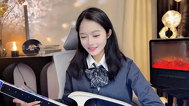 Snapshot of xiaodaibabyy chatting on 02-19-25, 01:28 xiaodaibabyy online show from 02-19-25, 01:28
